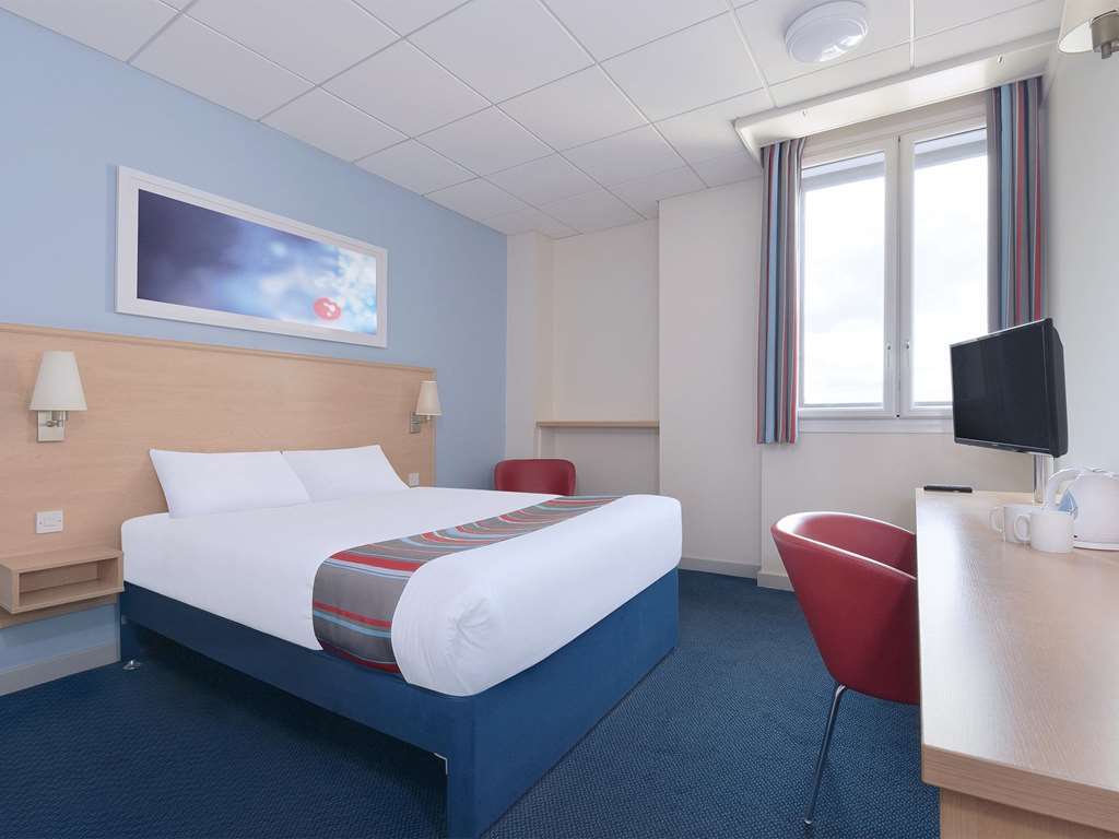 Travelodge Ashford Ashford  Rum bild