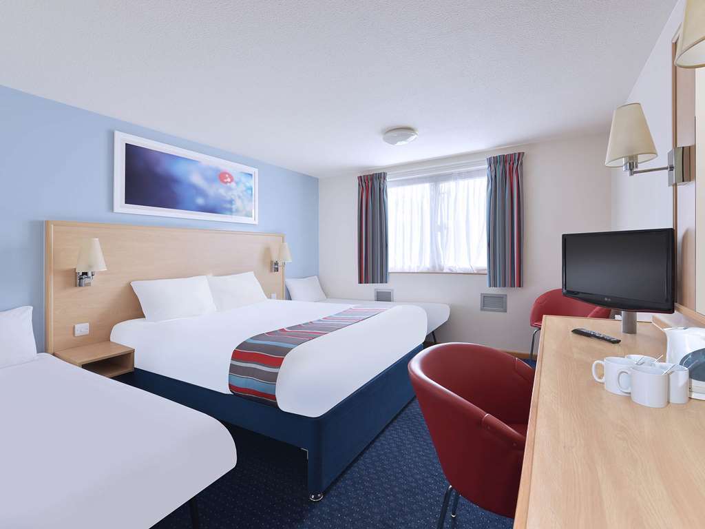 Travelodge Ashford Ashford  Rum bild